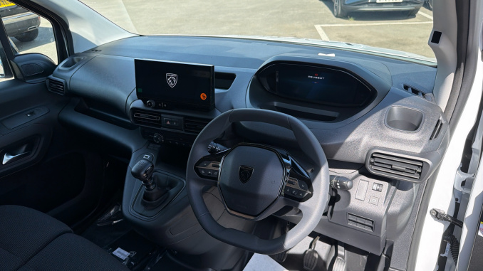 Peugeot Partner M Diesel 1.5 BlueHDi 100 Asphalt Van - Image 11